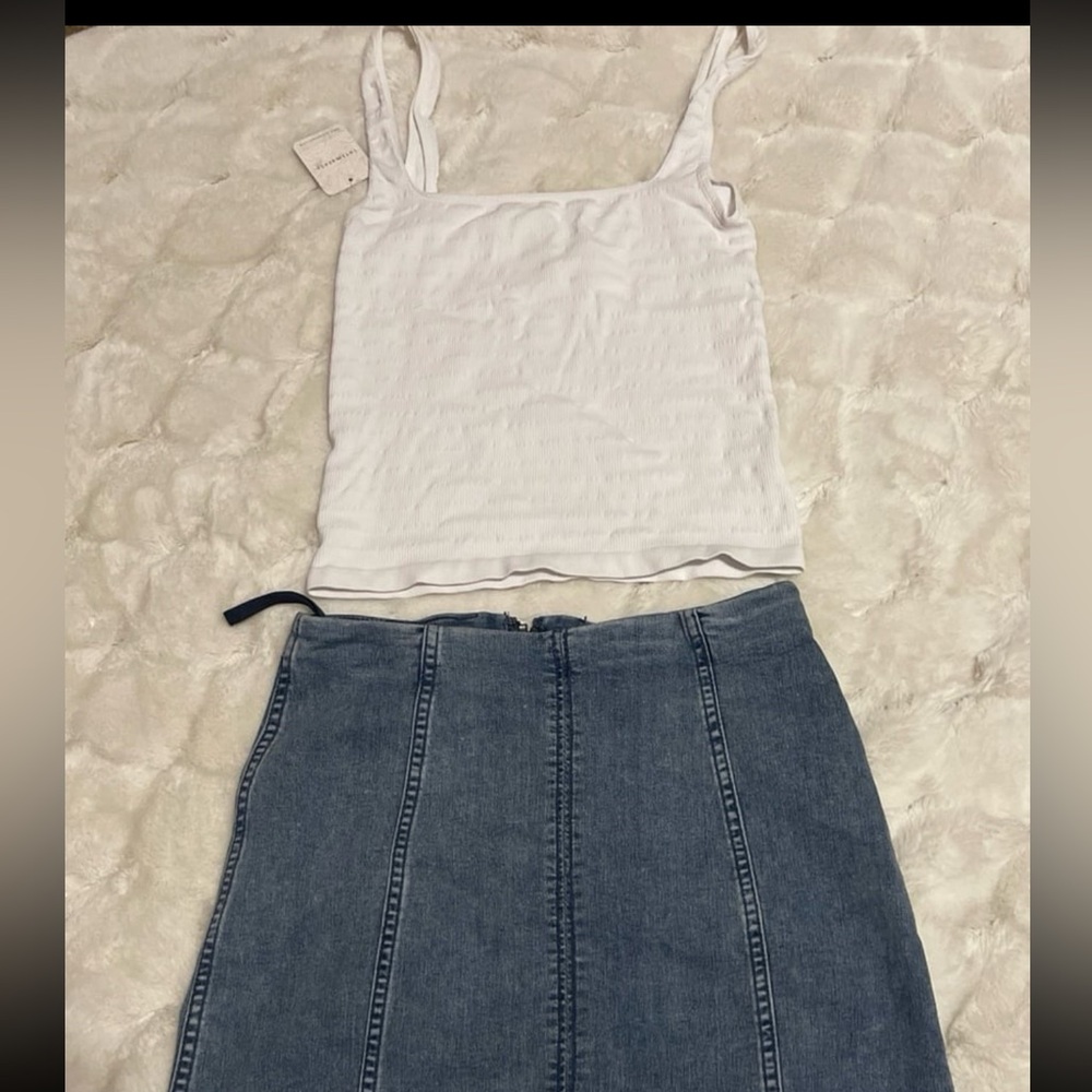 Three people top and skirt size 4- M-L